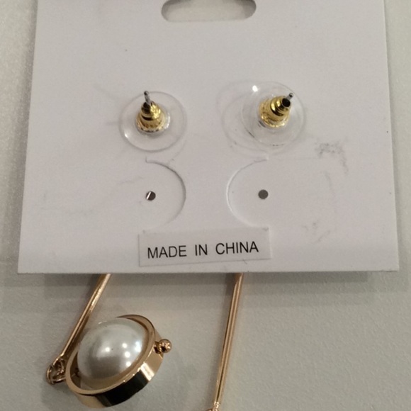 NWT Adrienne Vittadini Studio Drop Pearl Earrings - Picture 6 of 6